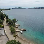 Sasha Villa Kuciste