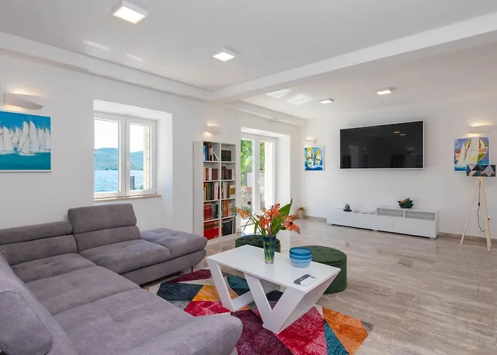 Sasha Βίλα Kuciste