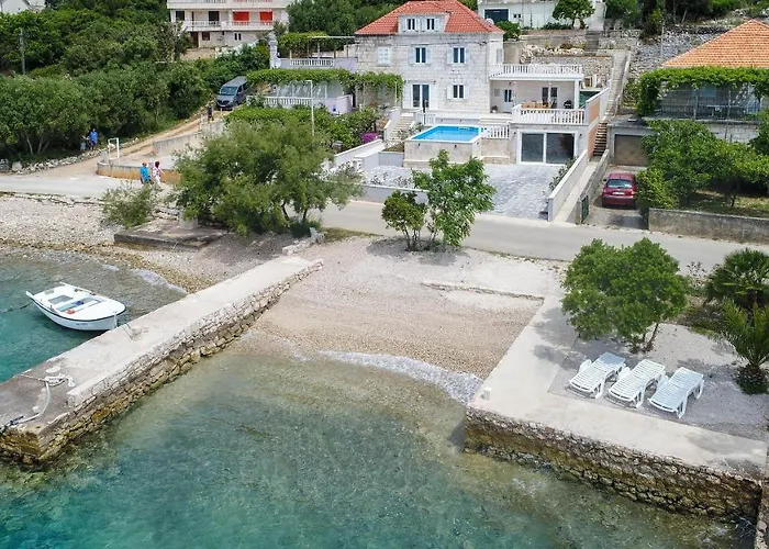 Sasha Βίλα Kuciste