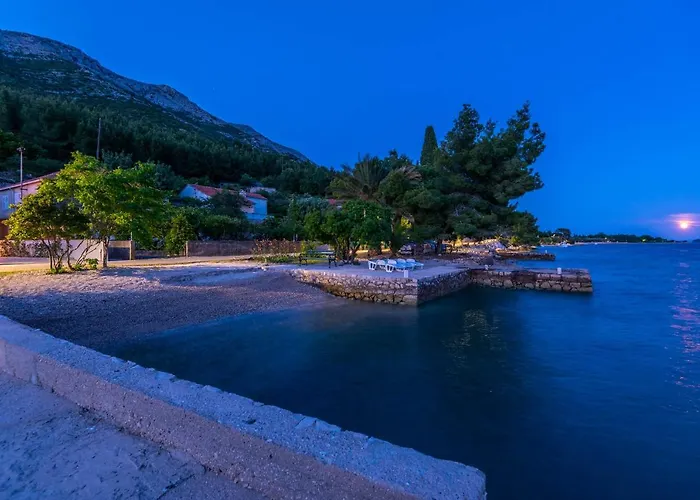 Βίλα Sasha Kuciste