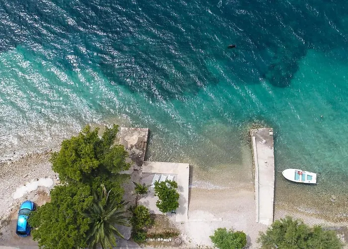 Sasha Βίλα Kuciste