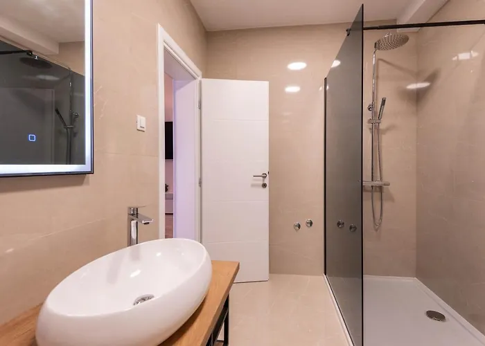 Sasha Βίλα Kuciste