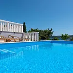 Villa Sasha Kuciste