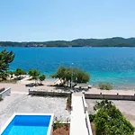 Villa Sasha Kuciste