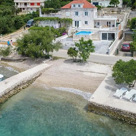 Sasha Villa Kuciste